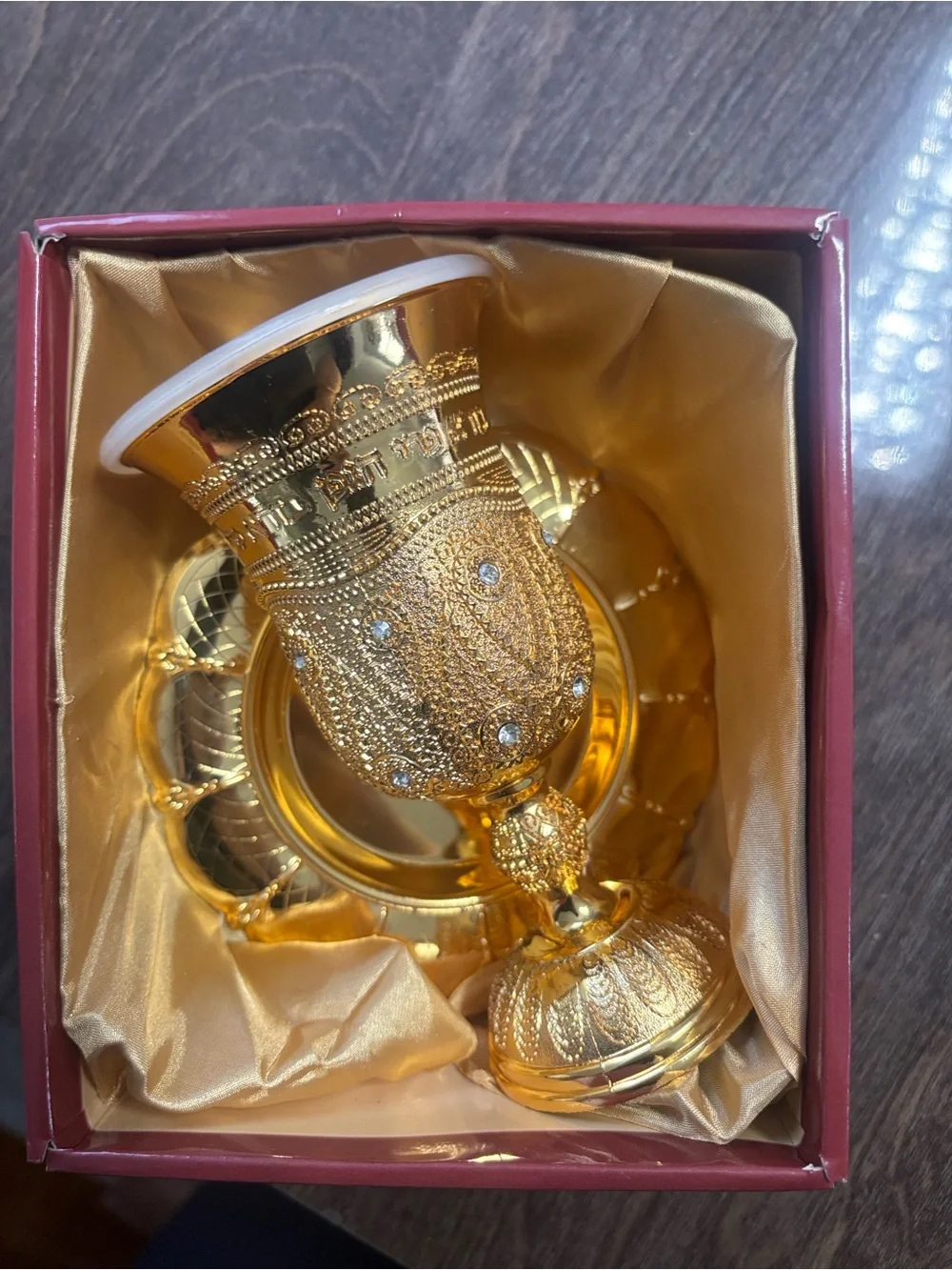 Art judaica beautiful gold